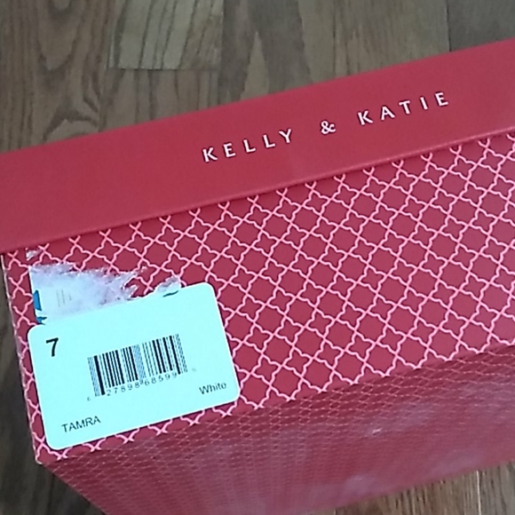 Kelly & Katie wedge sandals (sz 7) - Picture 6 of 6